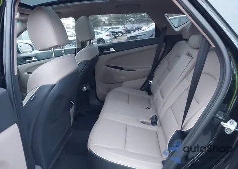 2020 Hyundai Tucson Ultimate z USA, uszkodzony, nr VIN KM8J3CAL1LU261619